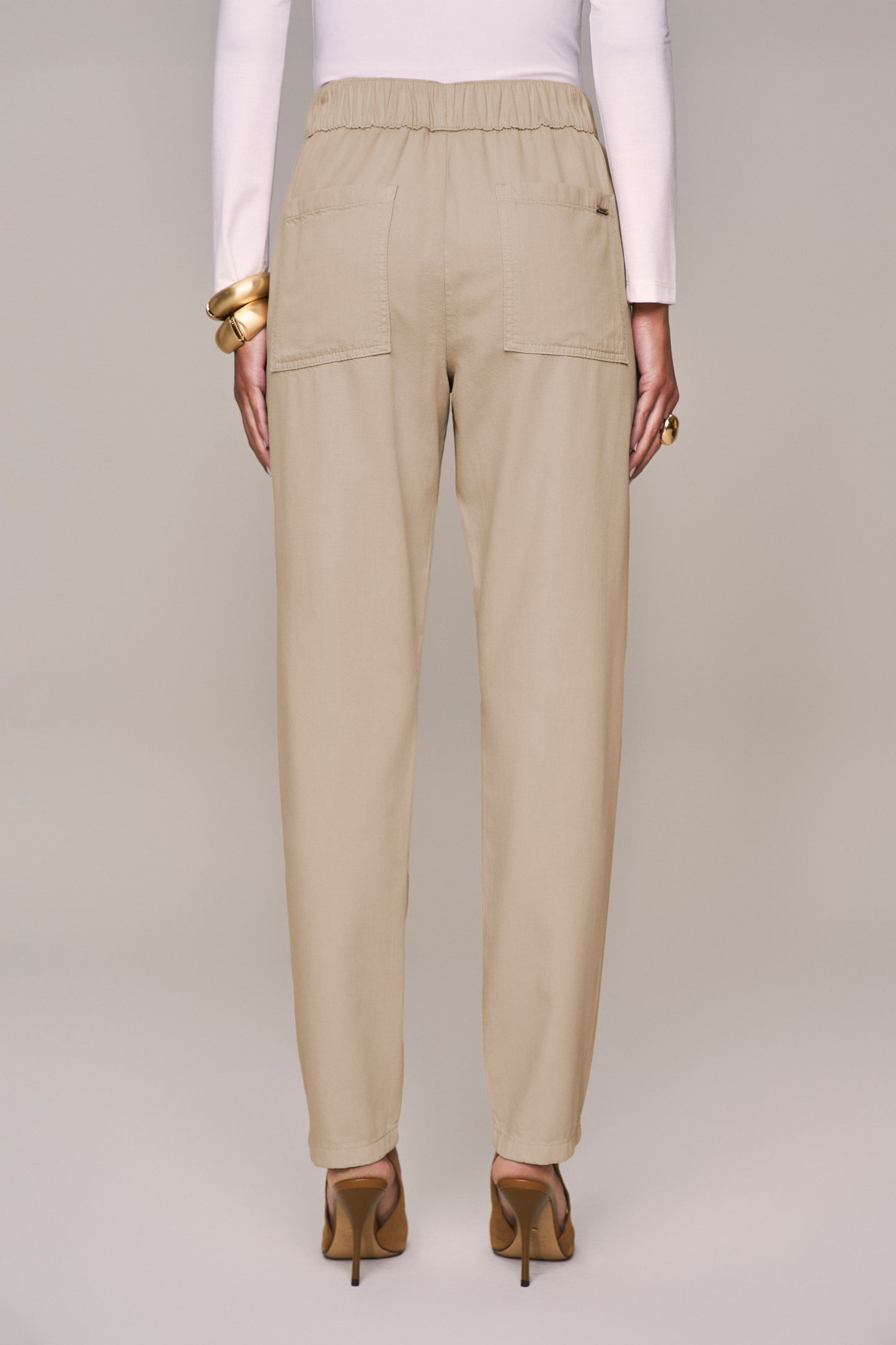 conjunto sarja blusa manga 3/4 e calça mom intermediária