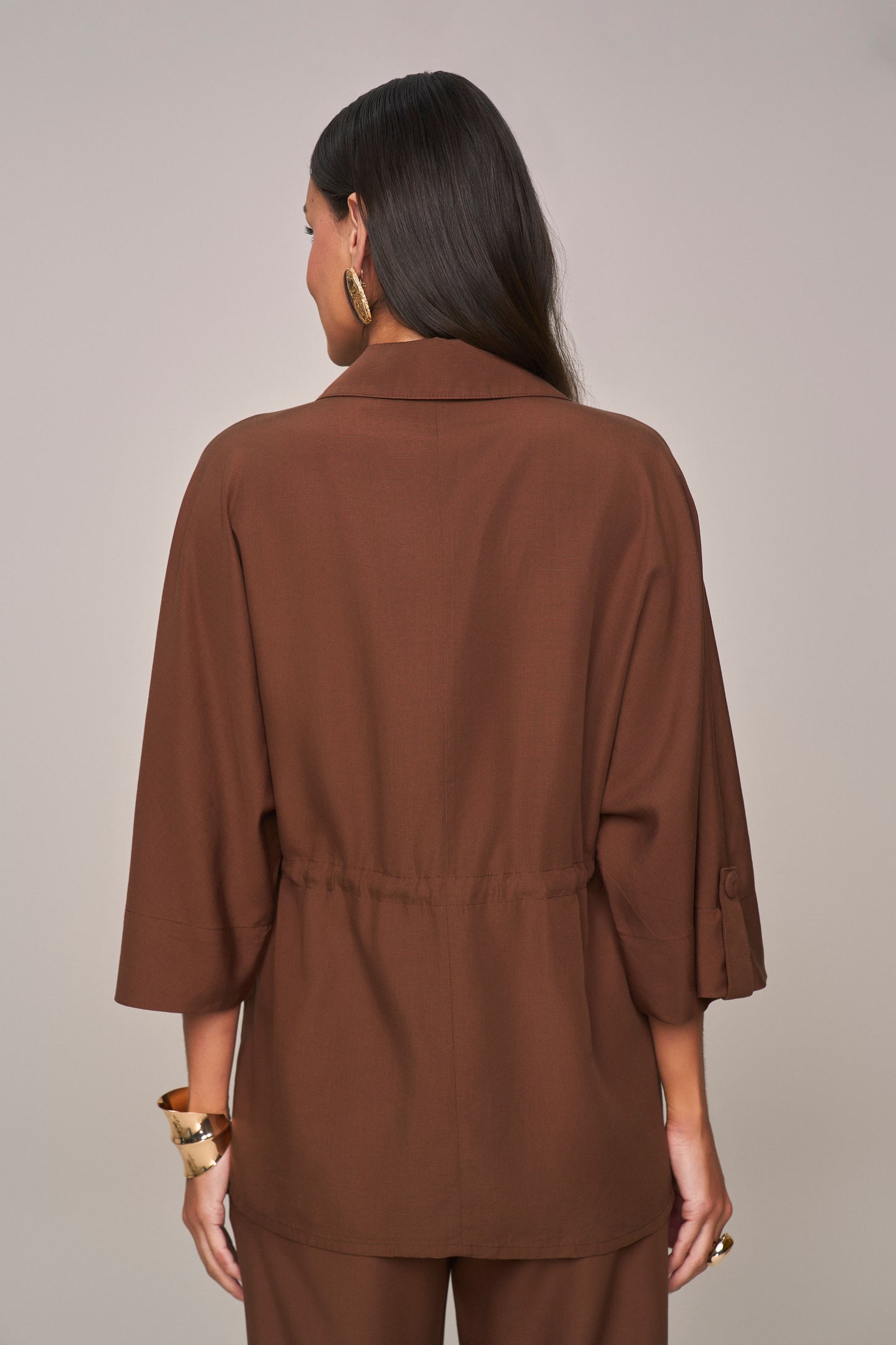 conjunto liocel parka manga 7/8 e calça reta cós de elástico
