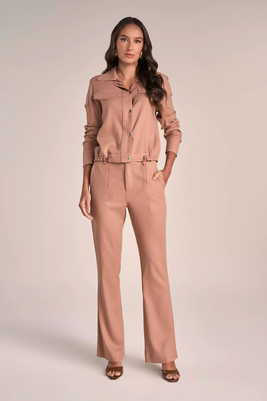 Conjunto Viscose Jaqueta Manga Longa e Calça Boot Cut com Detalhe Cadarço