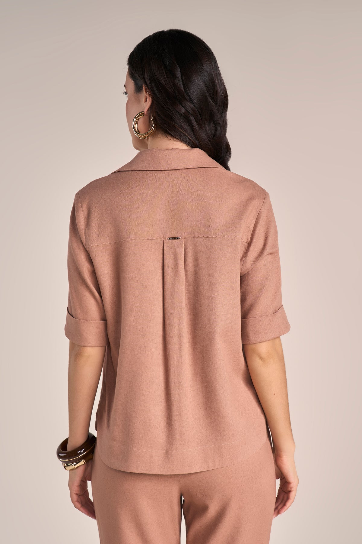 conjunto viscose camisa manga curta e calça reta com cós ajustável