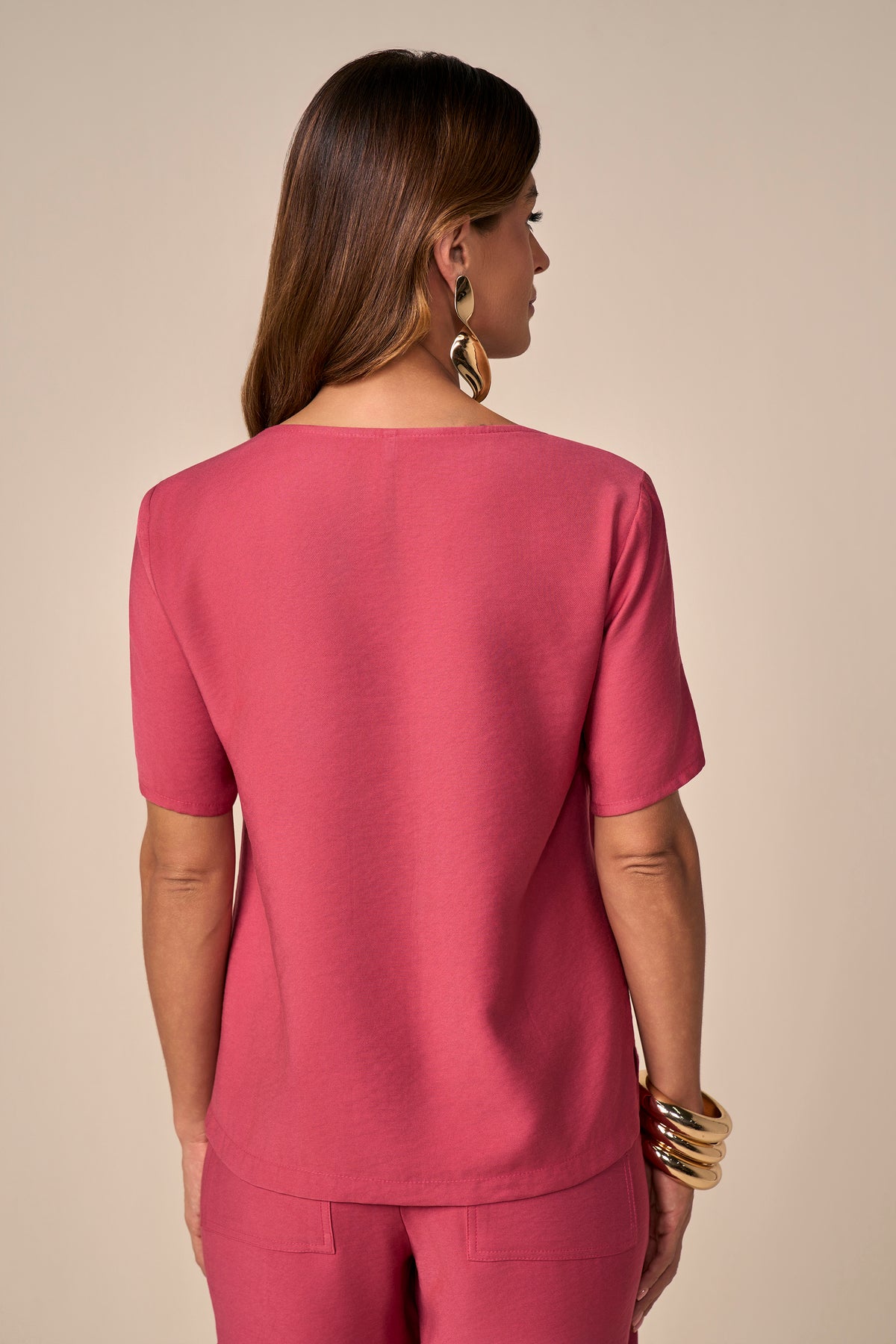 conjunto viscose blusa manga curta com martingale e calça reta com elástico