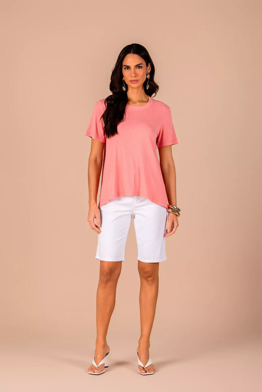 t-shirt malha canelada manga curta com assimetrias