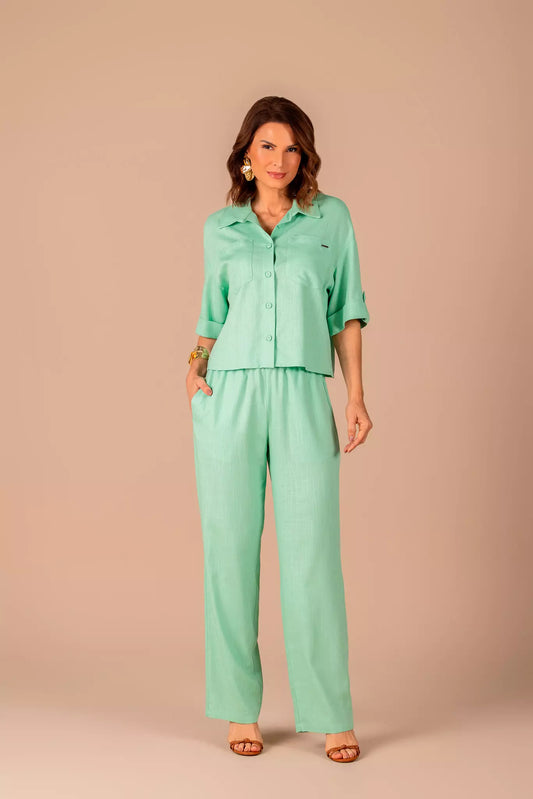 camisa viscose manga curta com bolsos sobrepostos